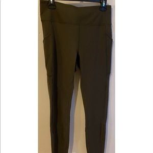 Dark Olive Invigorate HR Crop 25”